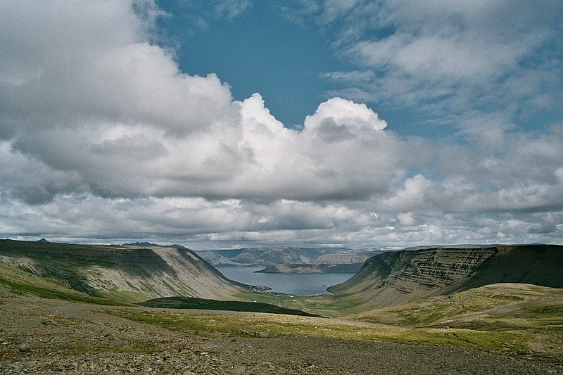 F03_24_27.jpg