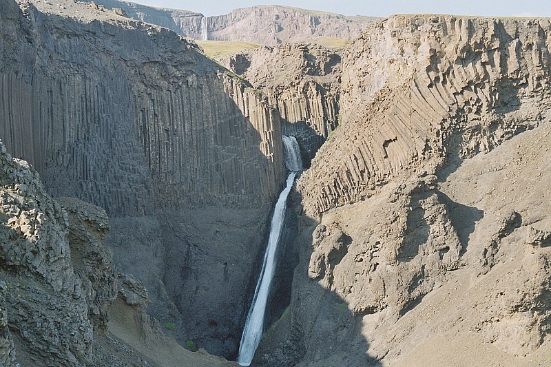 F06_23_32.jpg